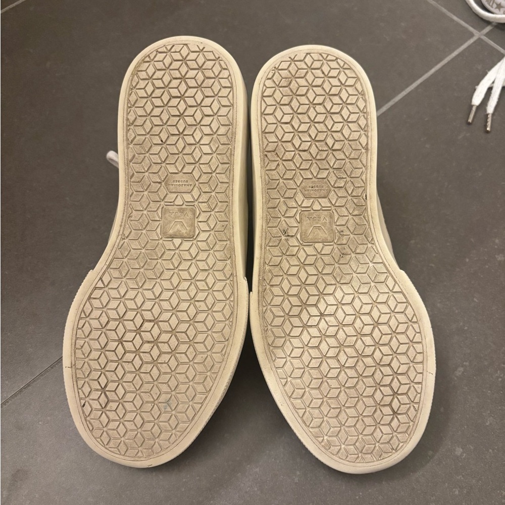 Veja Campo Sneakers - Picture 7 of 7